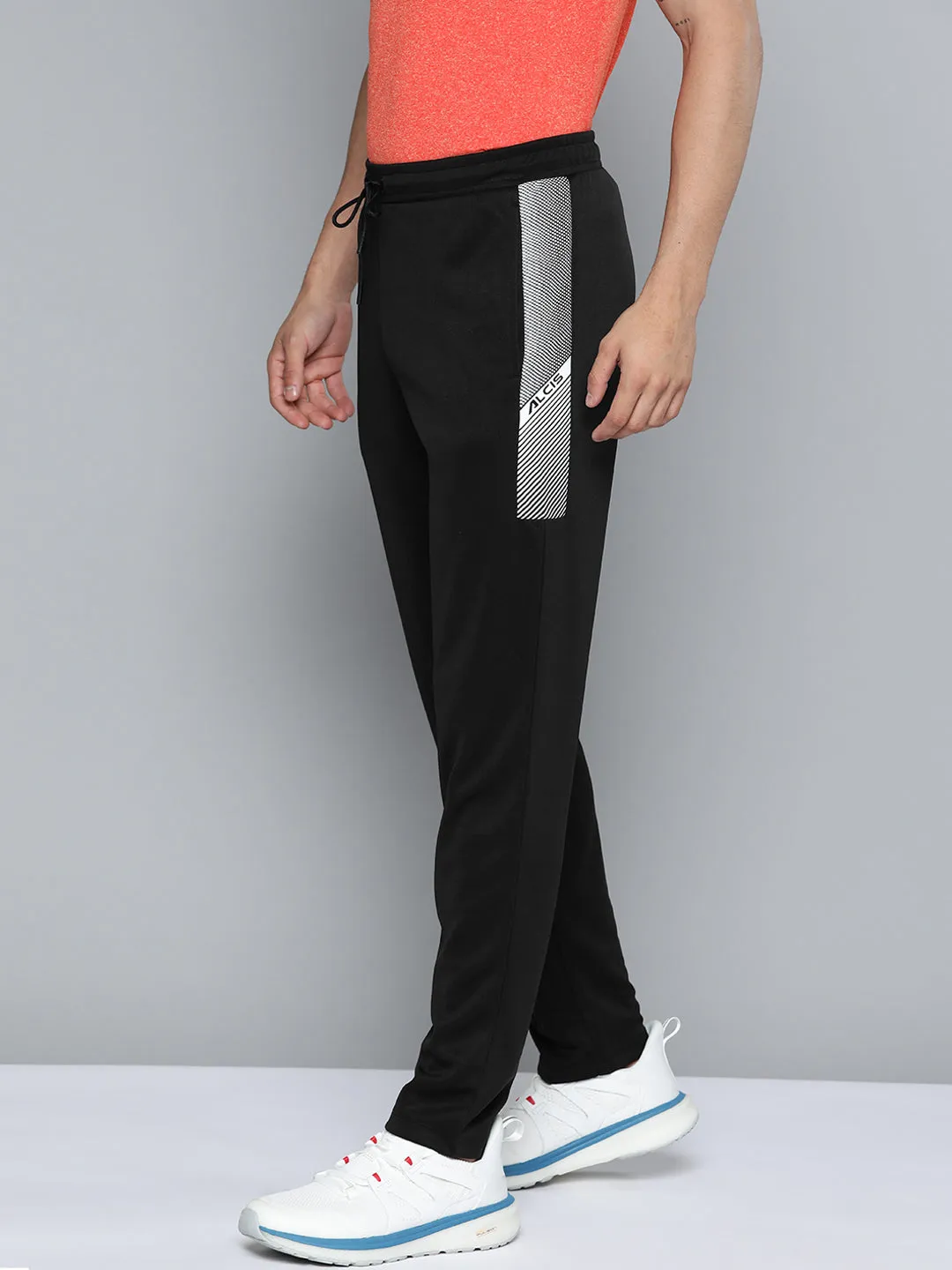 Alcis Mens Black Solid Fitness Track Pants - Comfortable Athletic Wear for Training and Leisure