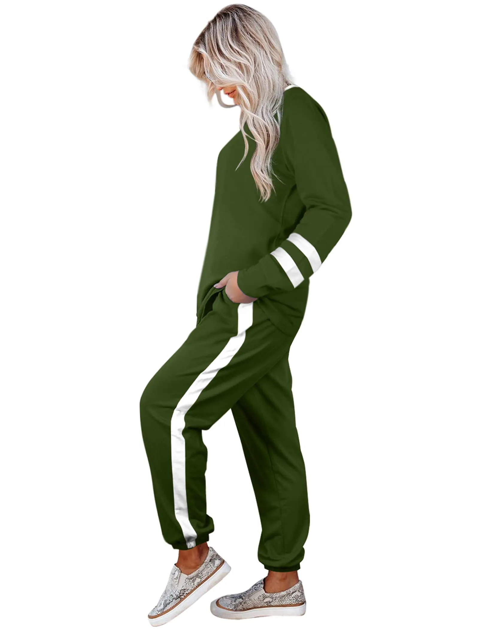 Aloodor Sweatsuit for Women 2 Piece Outfits for Womens Crewneck Sweatshirts Pullover