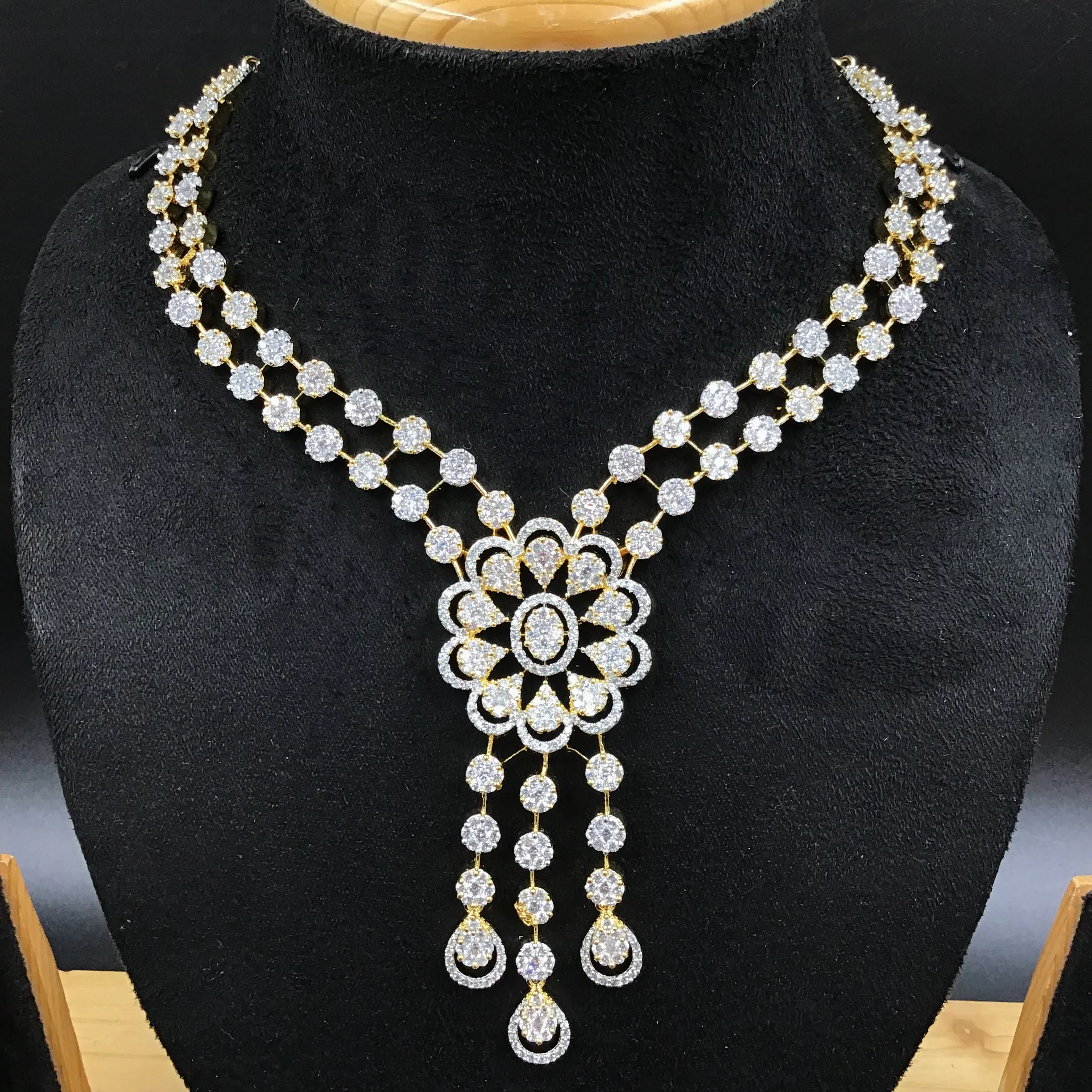 Gold Zircon/AD Necklace Set  18927-6109