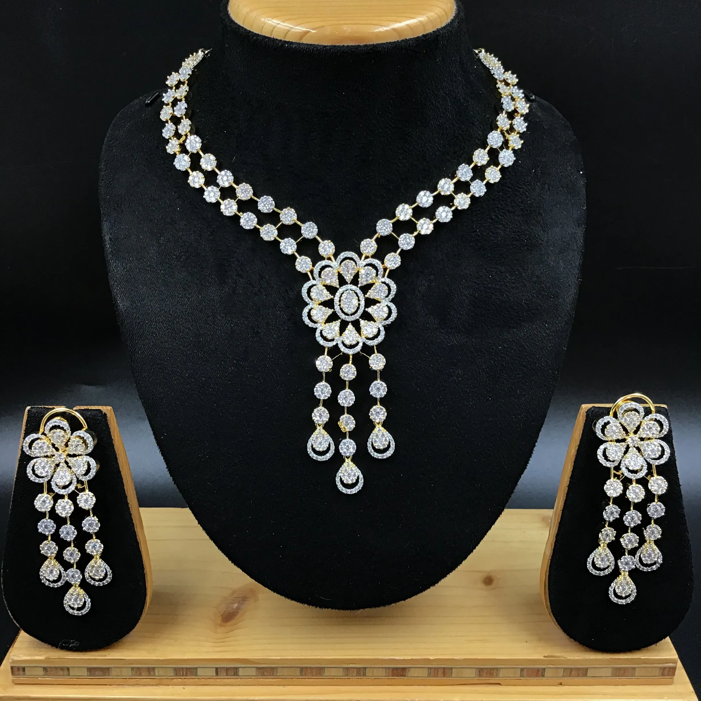 Gold Zircon/AD Necklace Set  18927-6109