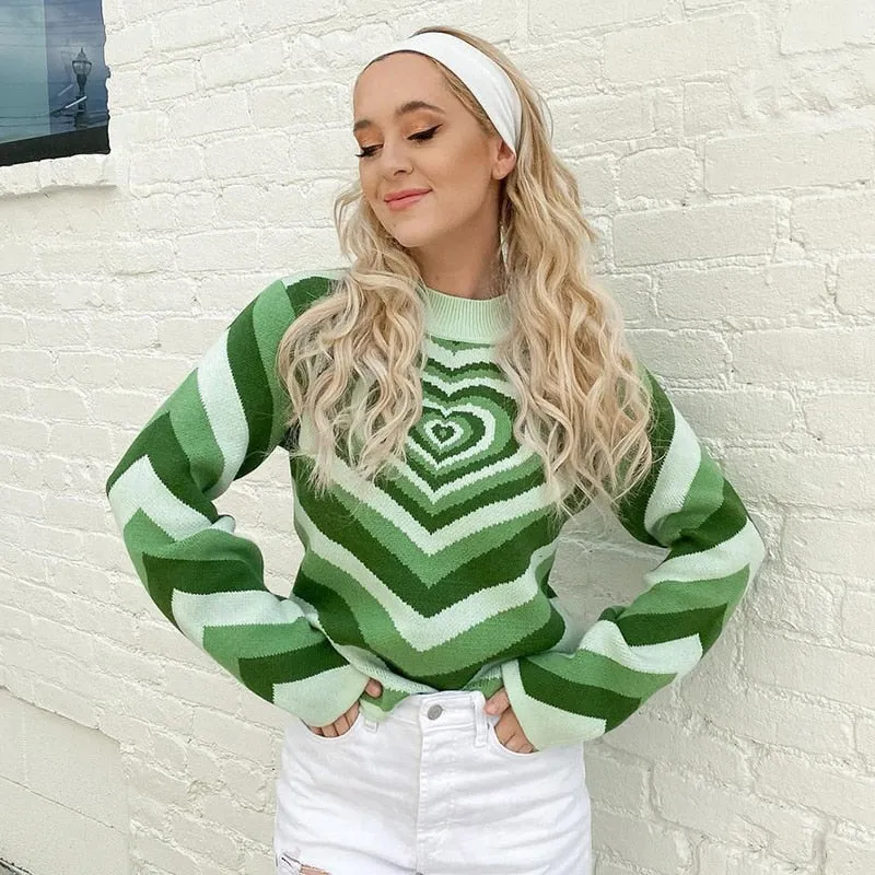 HEART PRINT SWEATER