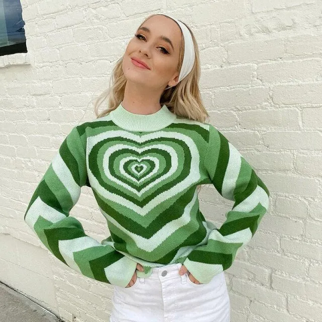 HEART PRINT SWEATER