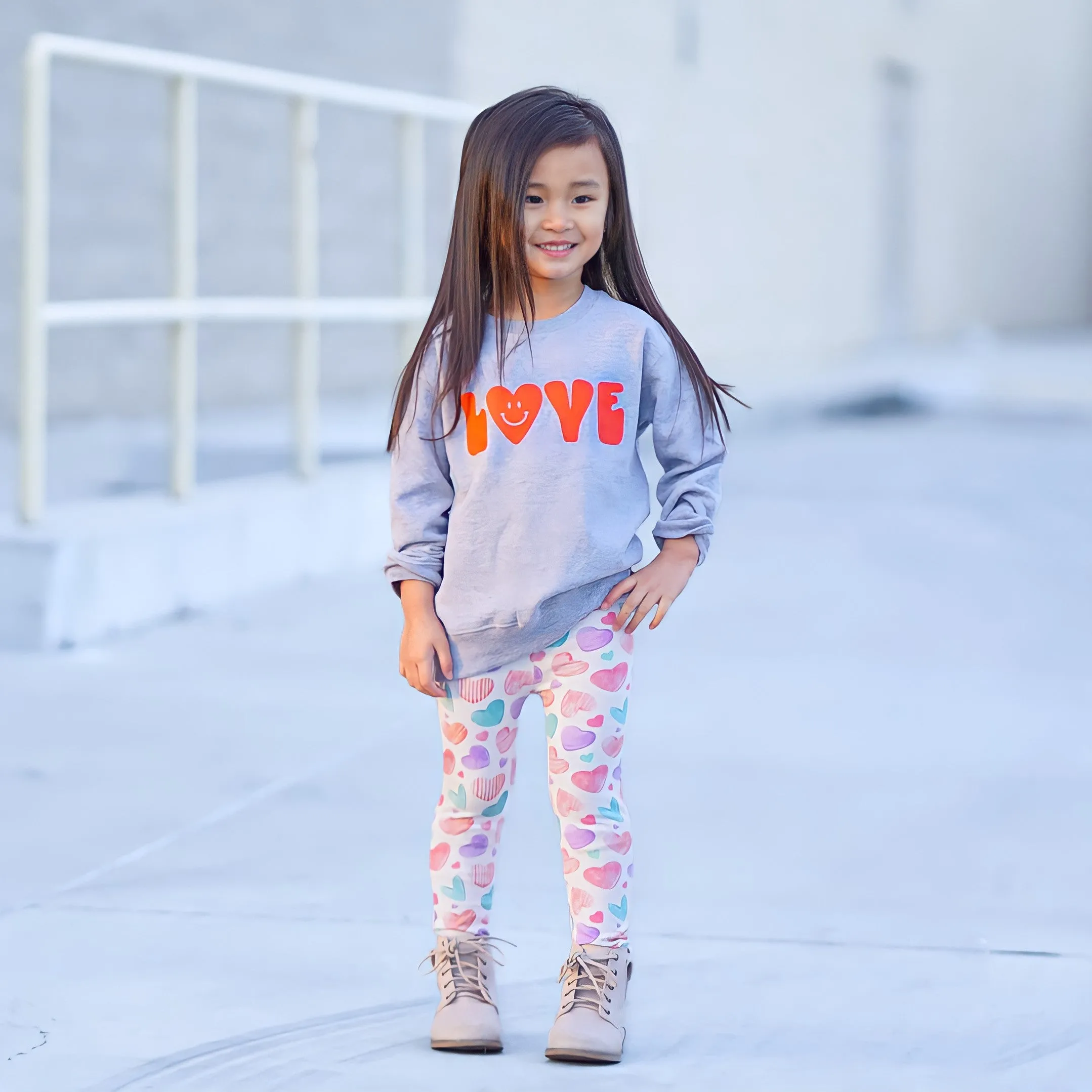 Love Smiley | Kids' Pullover Sweatshirt