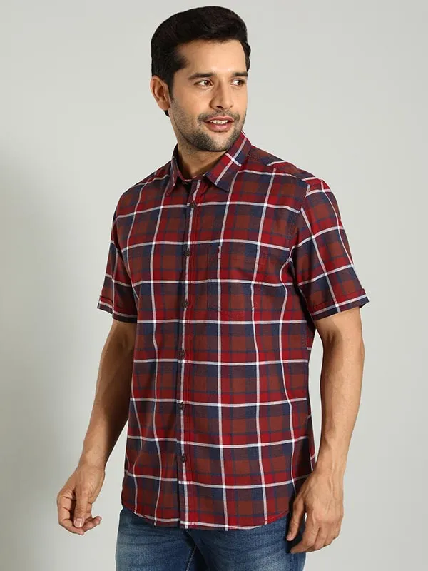 Men Checked Half Sleeve Cotton Shirt