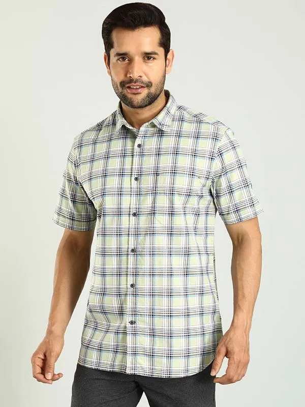 Men Checked Half Sleeve Cotton Shirt
